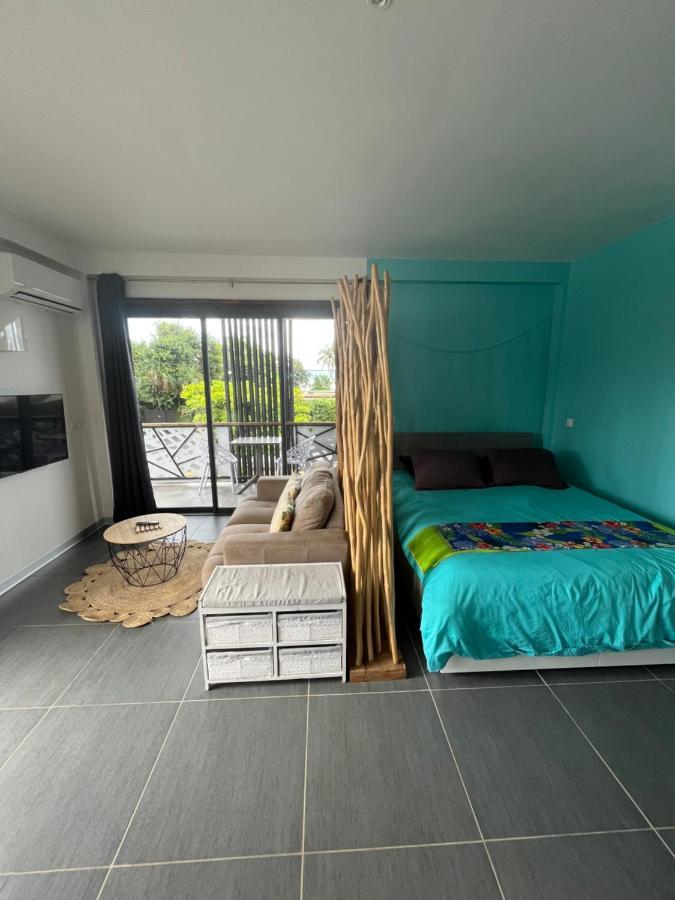 2 Accomodations -Studio Du Manoir -Le Manoir Пунауиа Екстериор снимка